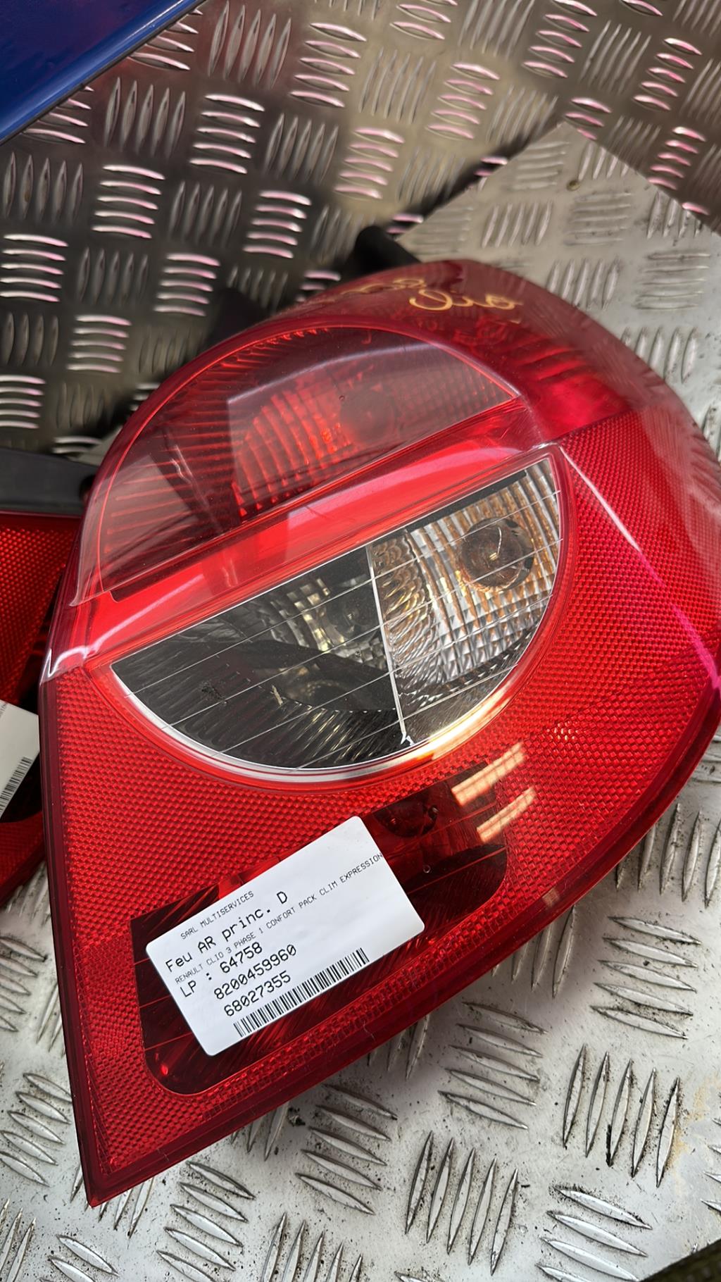 Fanale posteriore principale destro (luci) RENAULT CLIO 3 PHASE 1 Gasolina - 1