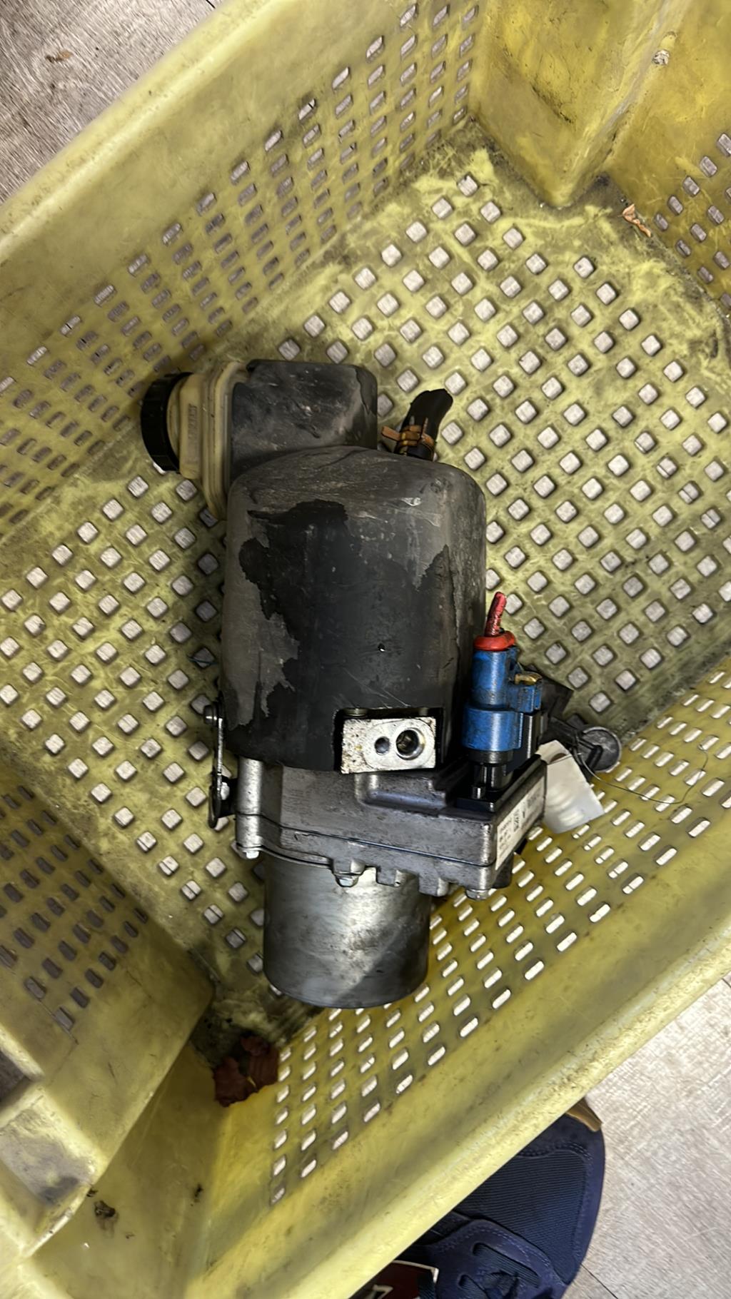 Pompe de direction RENAULT LAGUNA 3 PHASE 1 Diesel - 1