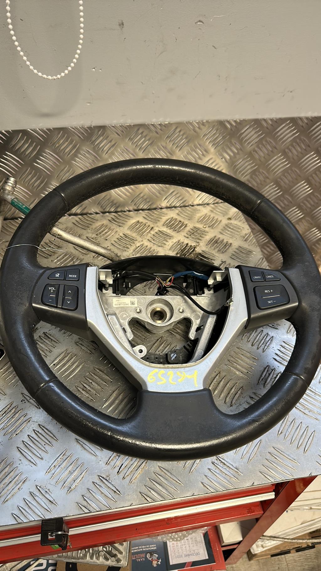 Volant SUZUKI SWIFT 4 Diesel - 1