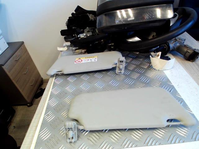 Visiera parasole sinistra FORD FIESTA 6 PHASE 2 Gasolina - 1