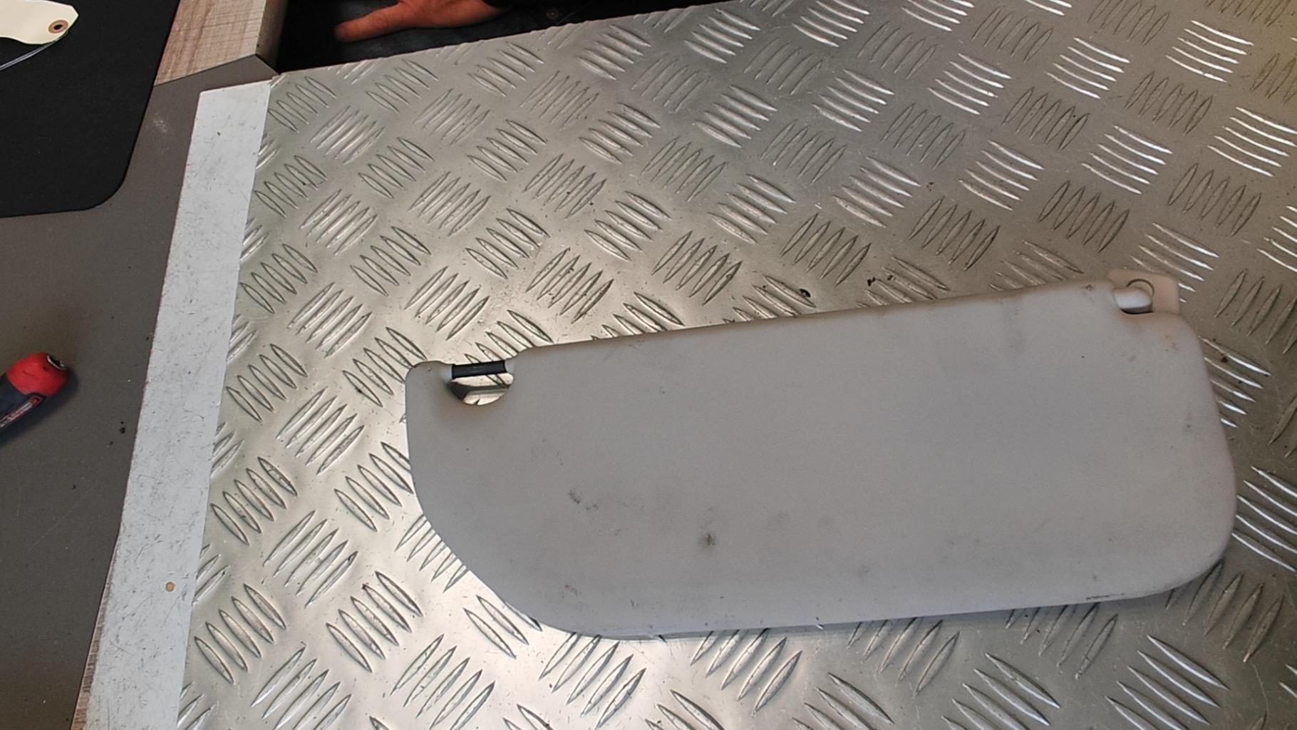 Pare soleil gauche CITROEN C3 2 PHASE 1 Diesel - 1