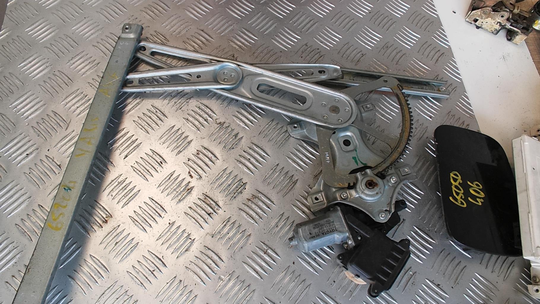 Alzacristalli elettrico anteriore sinistro TOYOTA YARIS 2 PHASE 1 Gasolina - 1