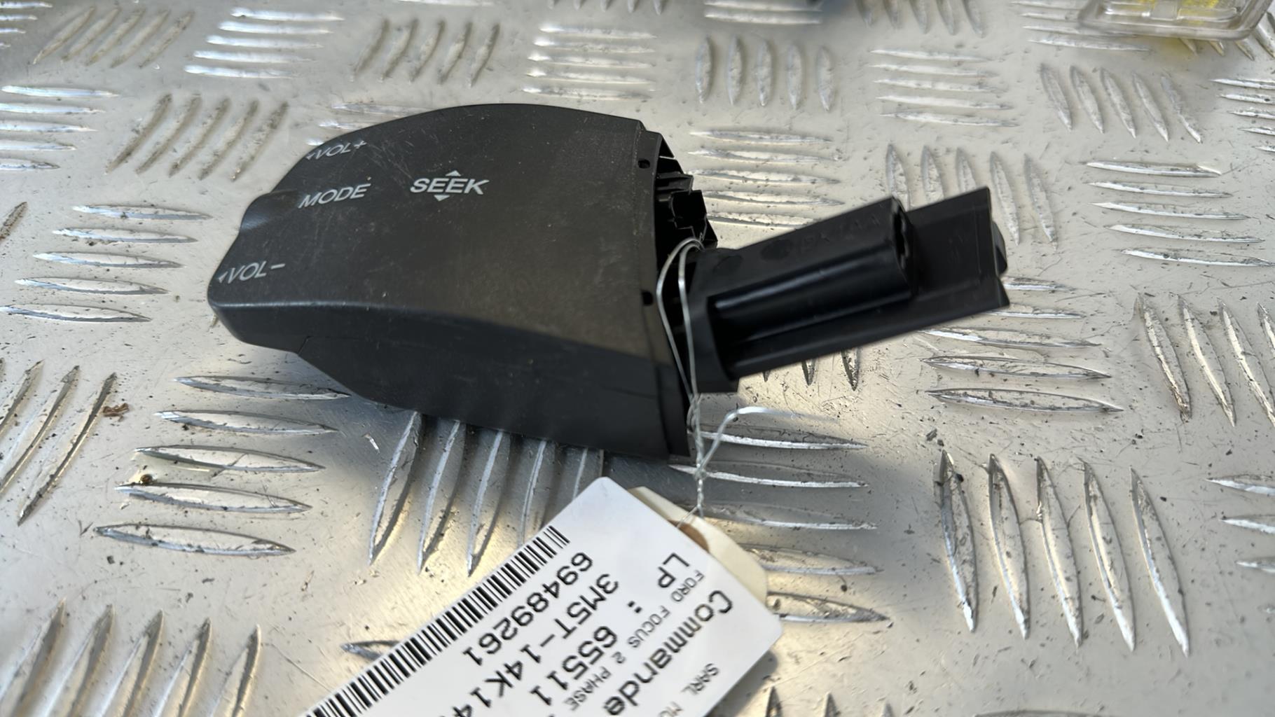 Commande autoradio FORD FOCUS 2 PHASE 1 Diesel - 1