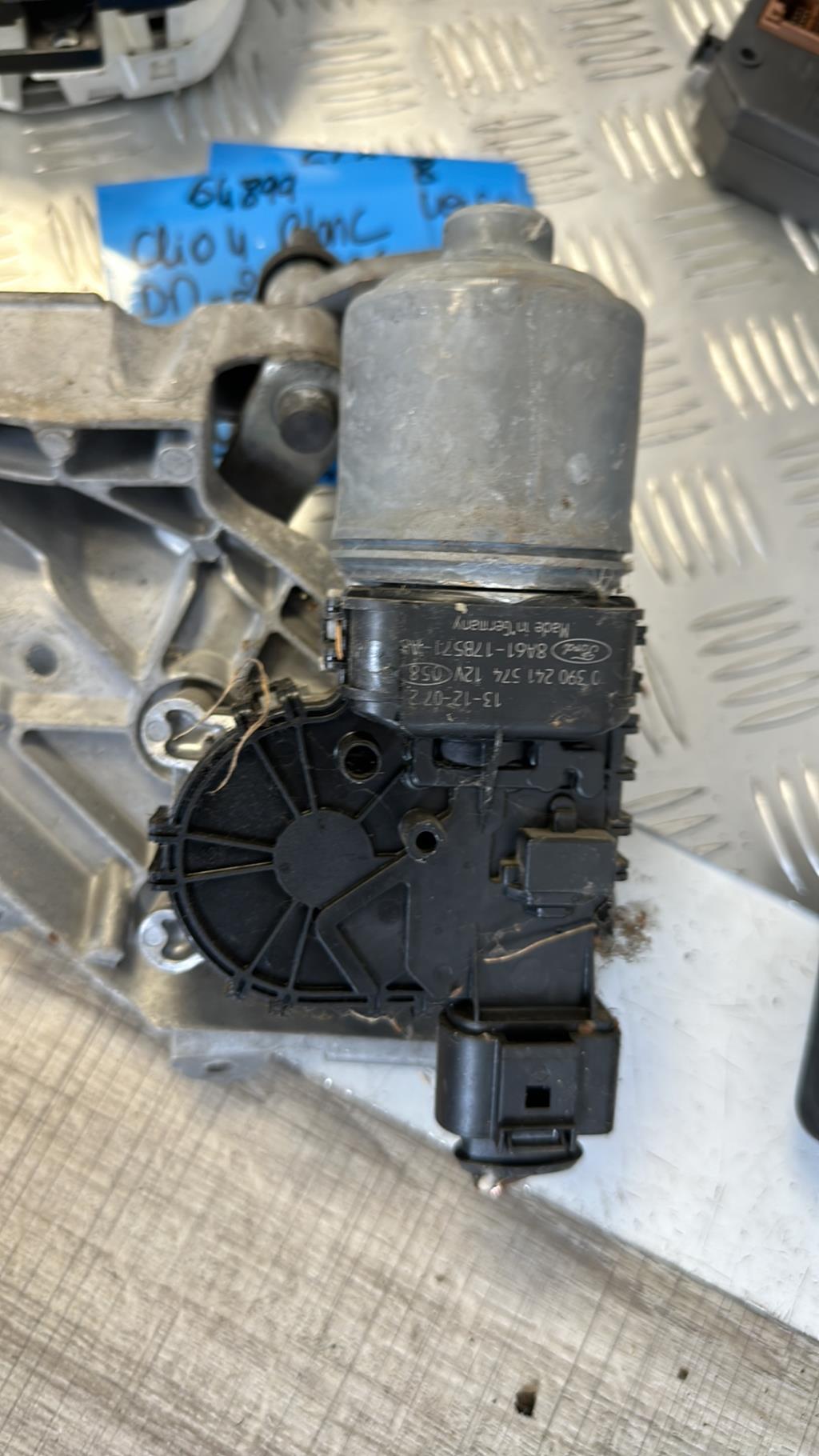 Motore tergicristallo anteriore FORD FIESTA 6 PHASE 2 Gasolina - 1