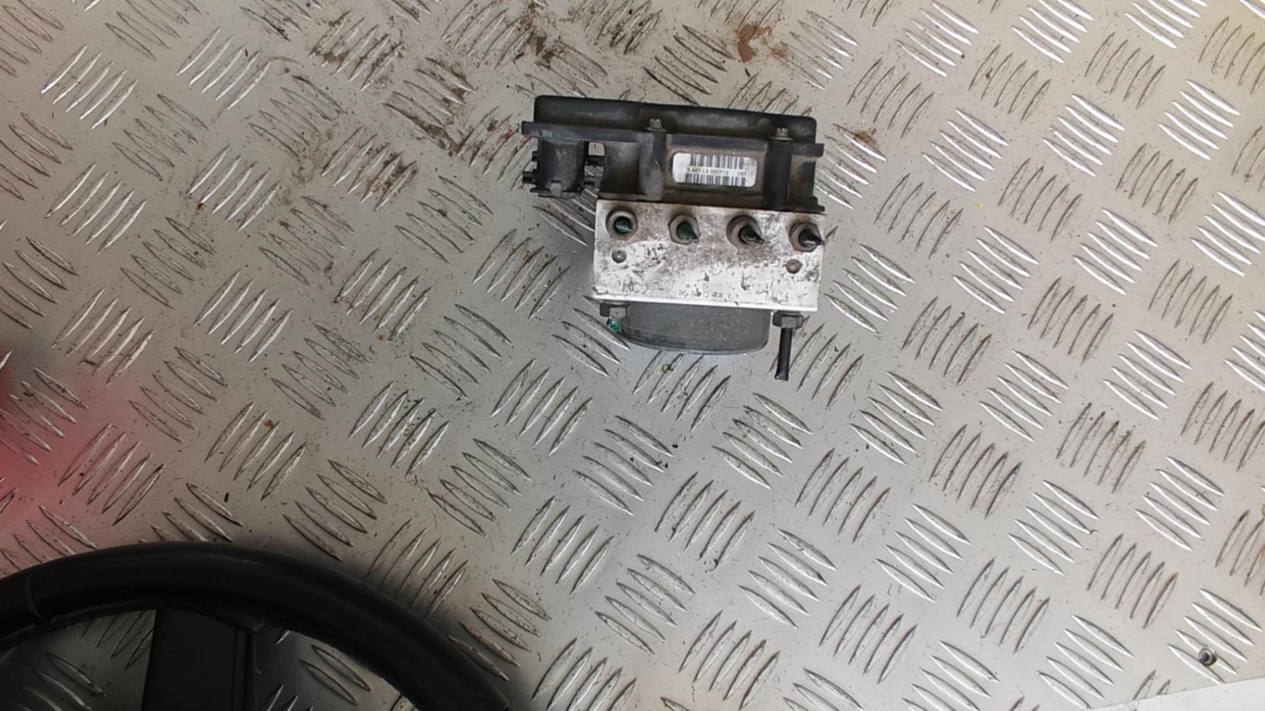 Blocco ABS (antibloccaggio freni) RENAULT CLIO 3 PHASE 2 Diésel - 1