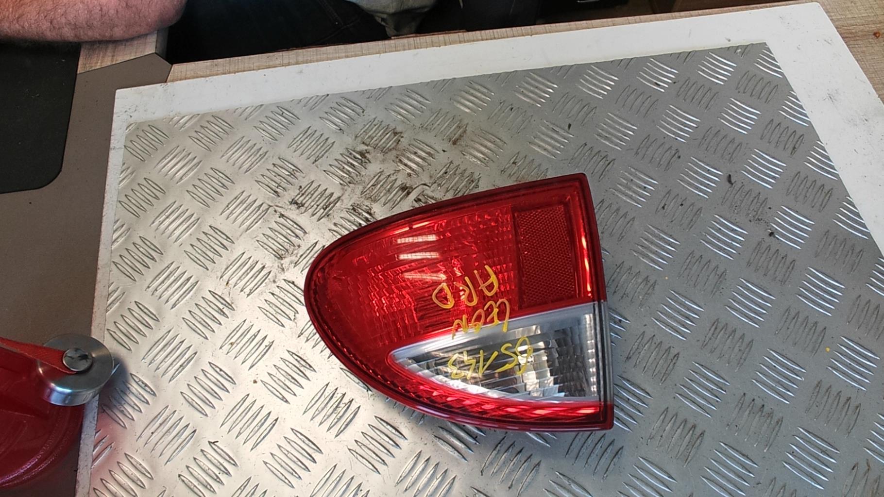 Fanale posteriore principale destro (luci) SEAT LEON 1 Diésel - 1