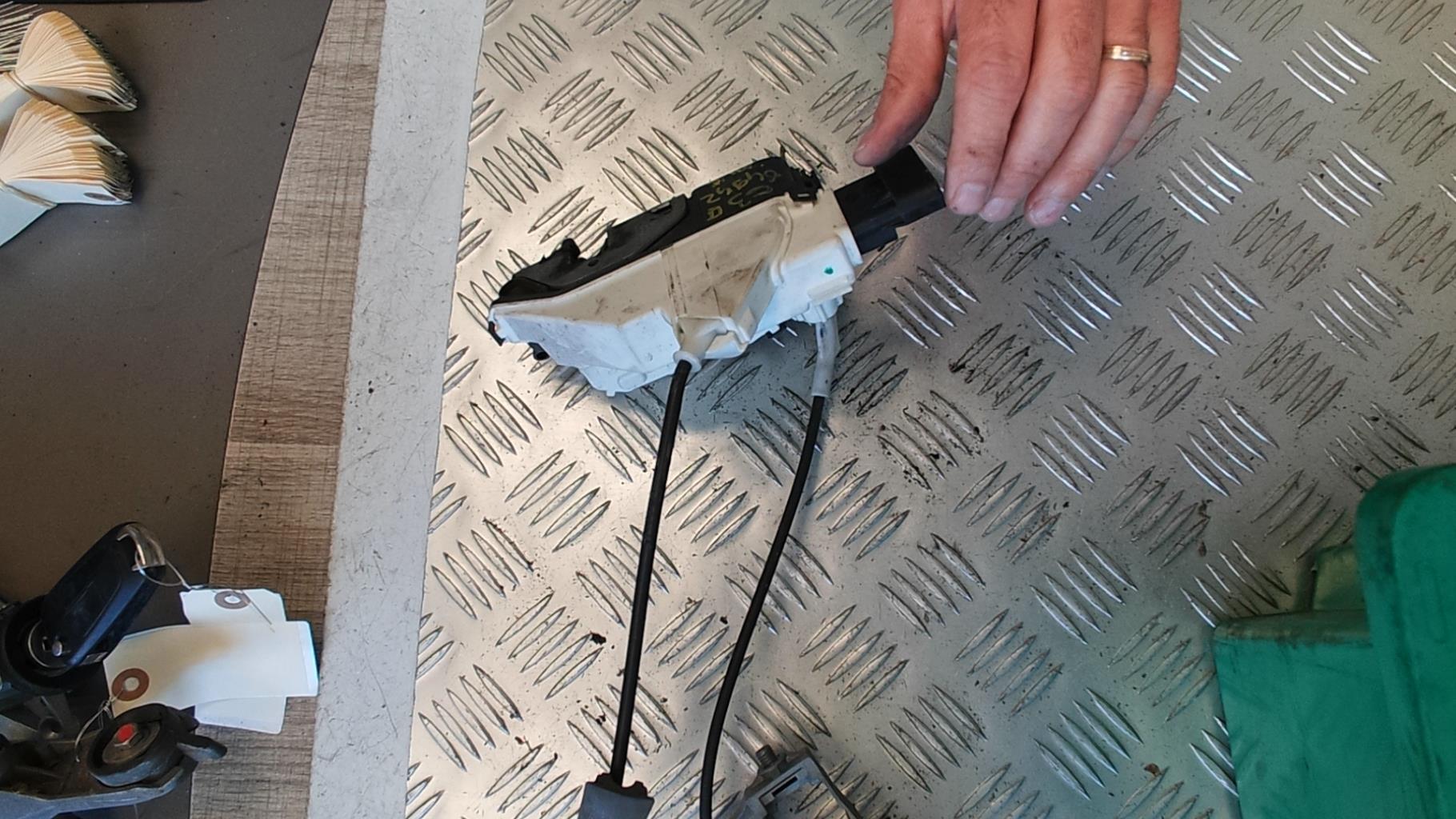 Serrure avant gauche CITROEN C3 2 PHASE 1 Essence - 1