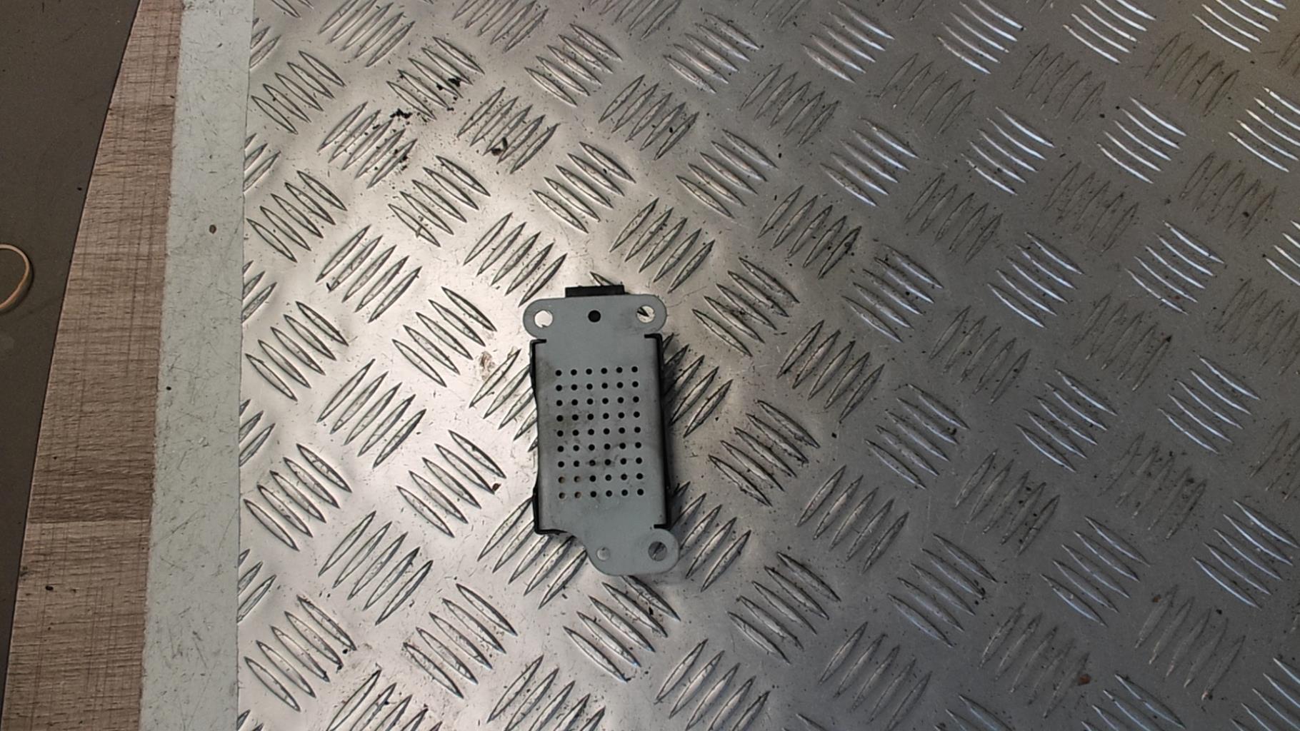Amplificatore audio VOLKSWAGEN GOLF 6 Diésel - 1