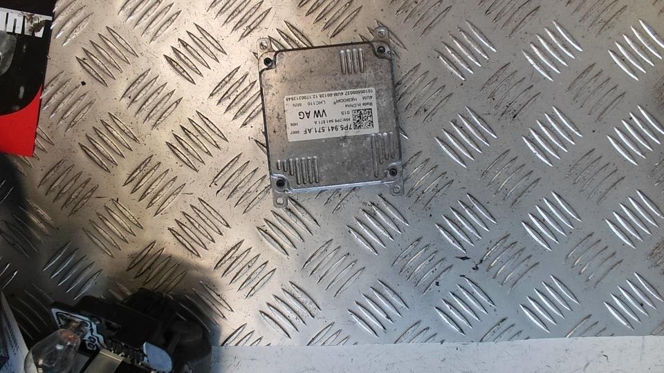 Calculateur AUDI A3 2 PHASE 2  - 1