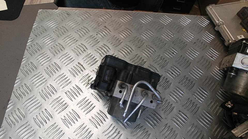 Blocco ABS (antibloccaggio freni) RENAULT TWINGO 3 PHASE 1 Gasolina - 1