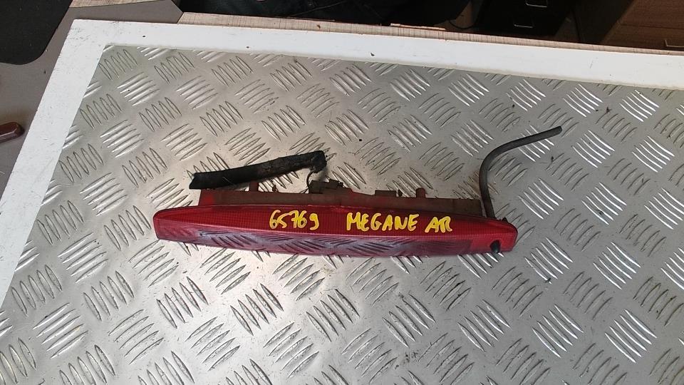 Luce stop centrale VOLKSWAGEN PASSAT 5 BREAK Diésel - 1