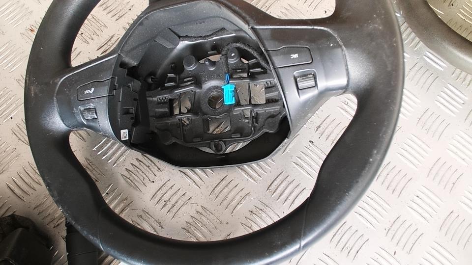 Volante PEUGEOT 208 1 PHASE 1 Diésel - 1