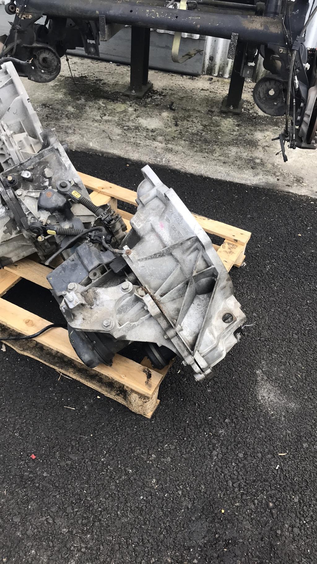 Boite de vitesses FORD FIESTA 5 PHASE 2 Essence - 1