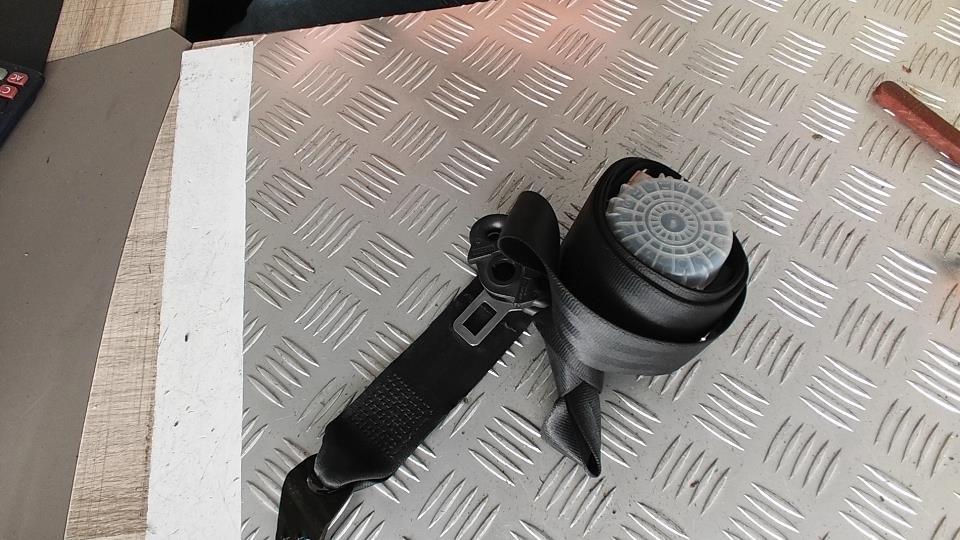 Cintura di sicurezza posteriore destra VOLKSWAGEN POLO 4 PHASE 2 Diésel - 1