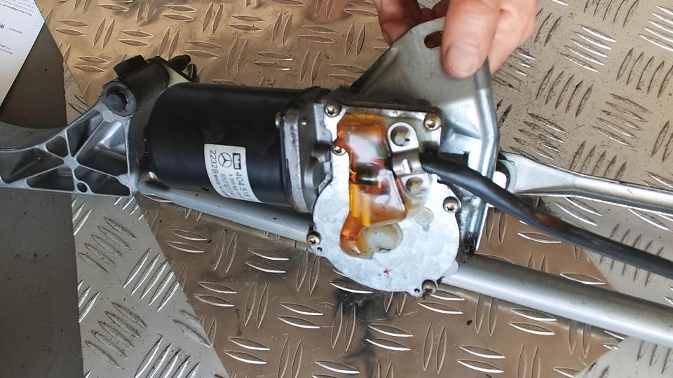 Motore tergicristallo anteriore MERCEDES CLASSE C 203 PHASE 1 Diésel - 1