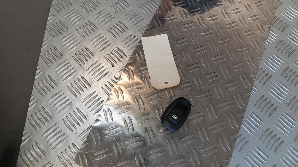 Interruttore lavacristalli anteriore sinistro CITROEN C3 PLURIEL PHASE 2 CABRIOLET Diésel - 1