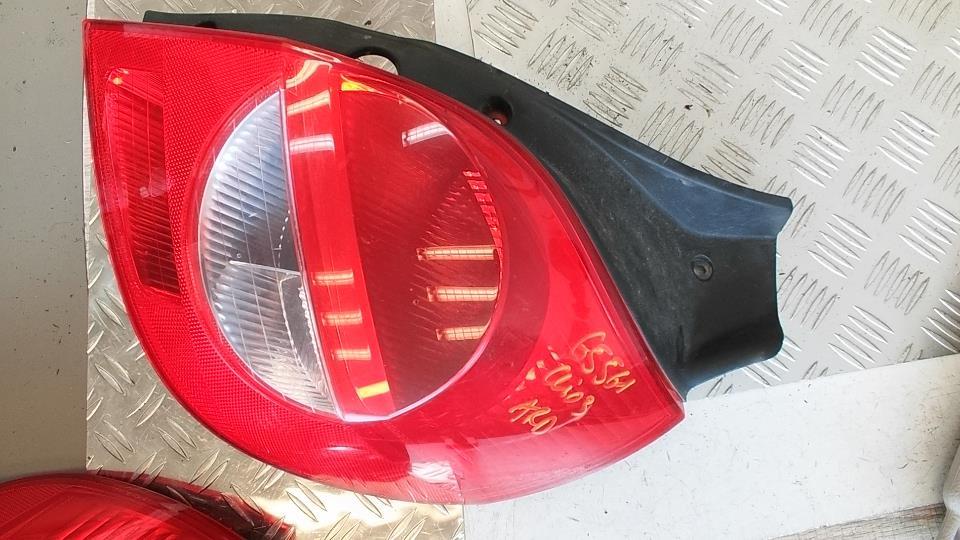 Fanale posteriore principale destro (luci) RENAULT CLIO 3 PHASE 1 Diésel - 1
