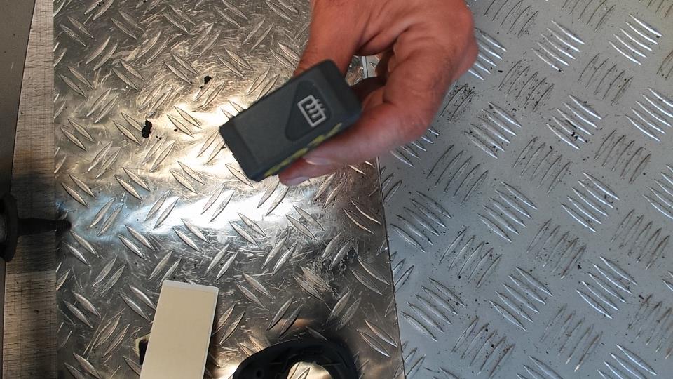 Commande degivrage lunette arriere RENAULT CLIO 1 PHASE 1 Essence - 1
