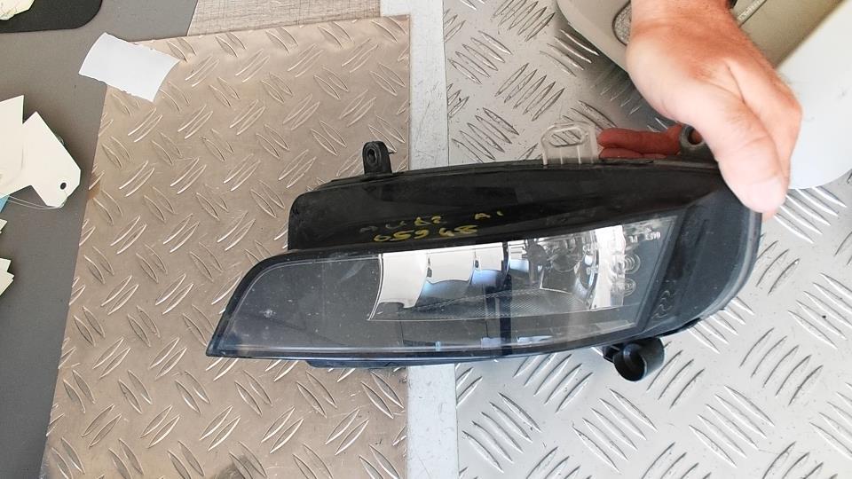 Fendinebbia destro (luci) AUDI A1 1 SPORTBACK PHASE 2 Gasolina - 1