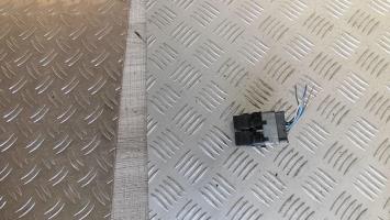 Interrupteur de leve vitre avant gauche