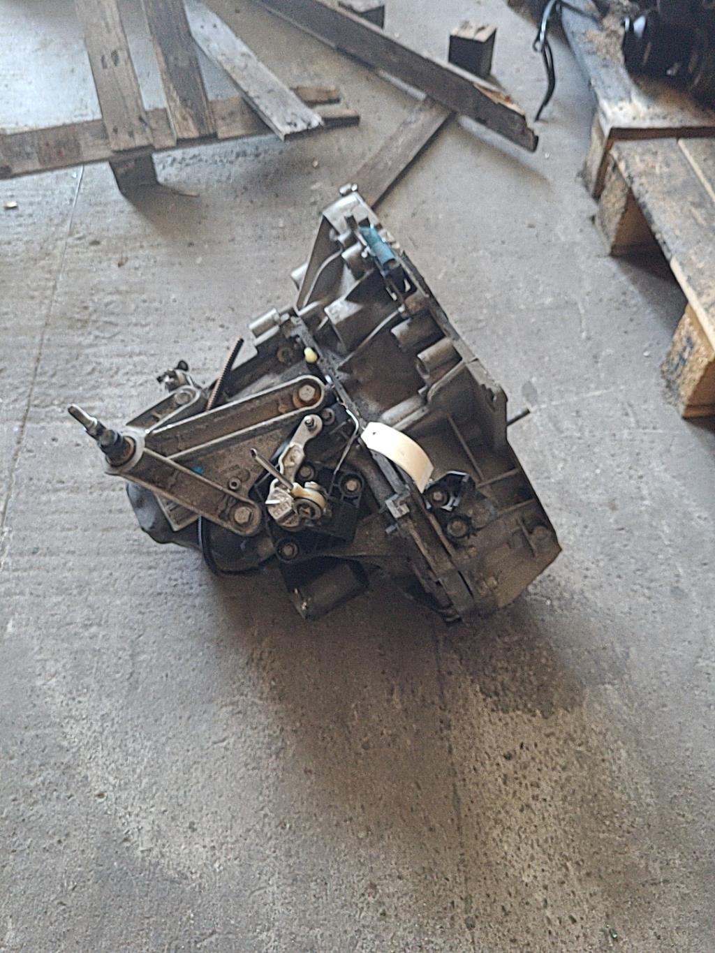 Boite de vitesses RENAULT CLIO 3 PHASE 1 Essence - 1