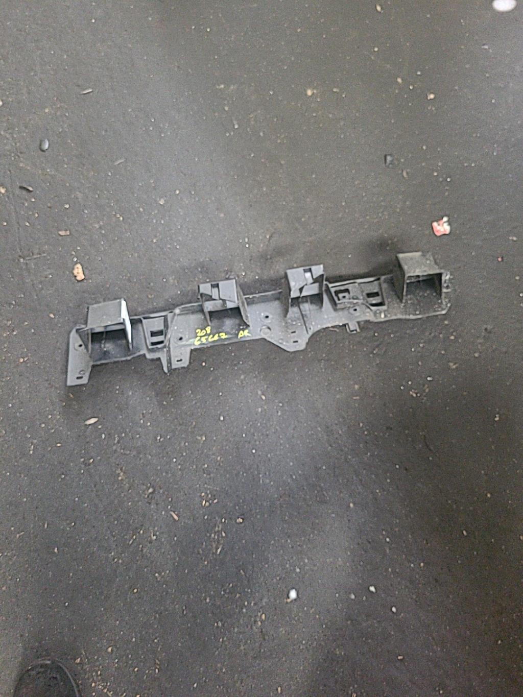 Supporto paraurti posteriore PEUGEOT 208 2 Diésel - 1
