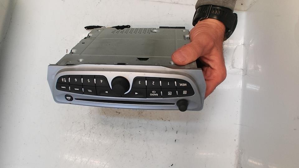 Autoradio originale RENAULT MEGANE 3 PHASE 1 Diésel - 1
