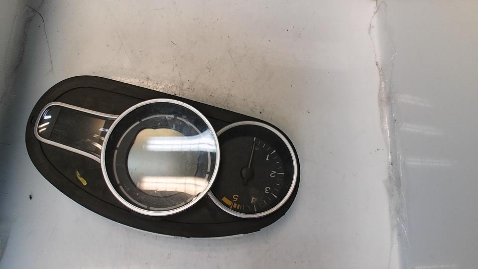 Compteur RENAULT MEGANE 3 PHASE 1 Diesel - 1