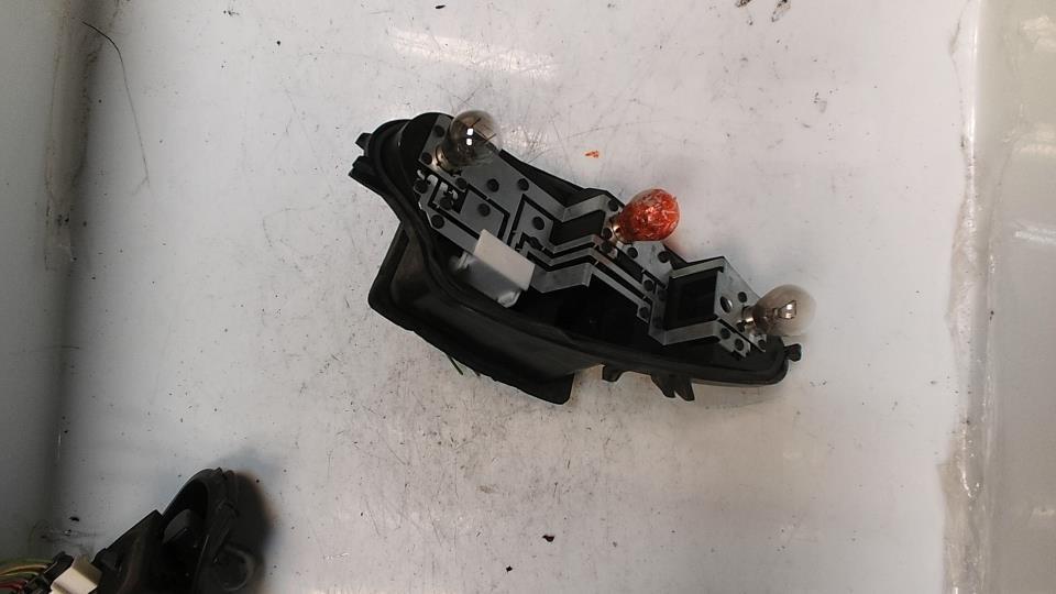 Base portalampade fanale posteriore destro CITROEN C3 2 PHASE 1  - 1