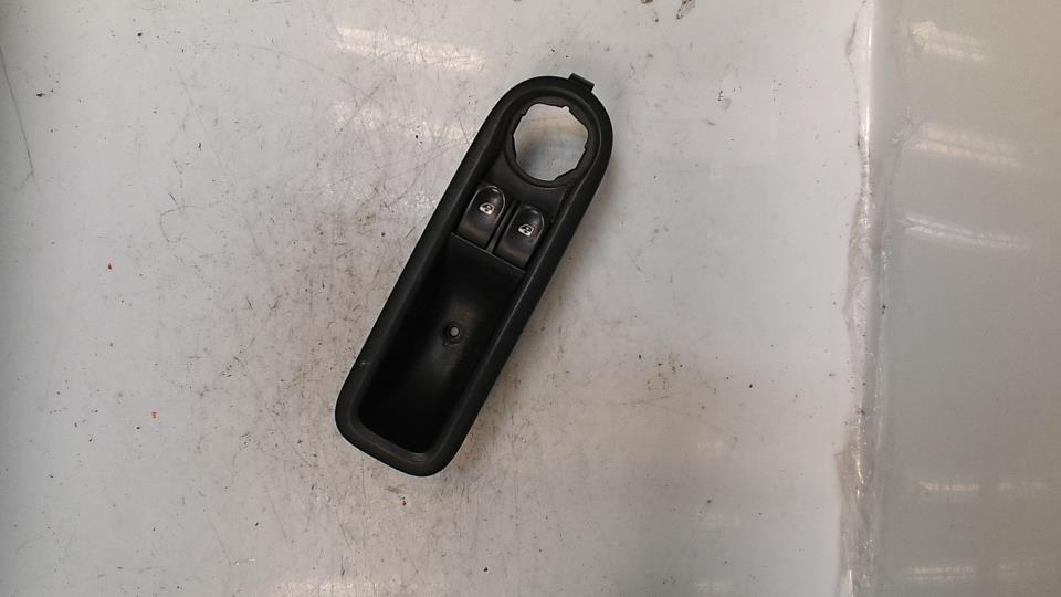Interruttore lavacristalli anteriore sinistro RENAULT TWINGO 2 PHASE 1 Diésel - 1