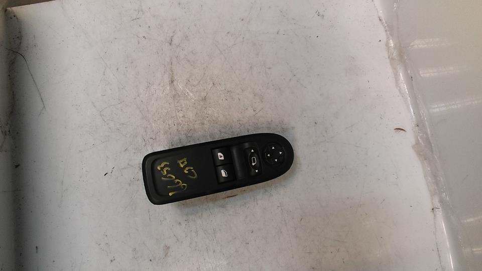 Interruttore lavacristalli anteriore destro CITROEN C3 2 PHASE 2 Diésel - 1