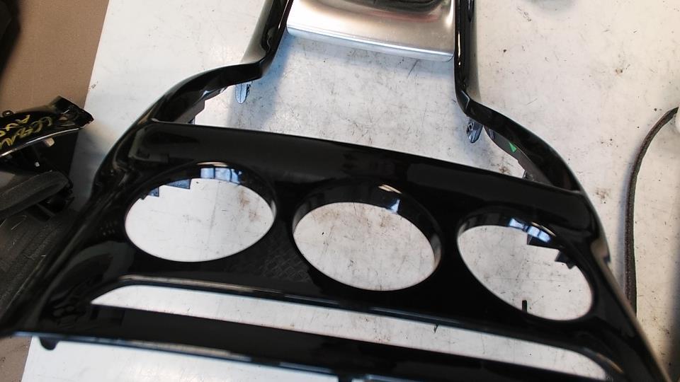 Console central (interieur plastique) CITROEN DS3 PHASE 1 Diesel - 1