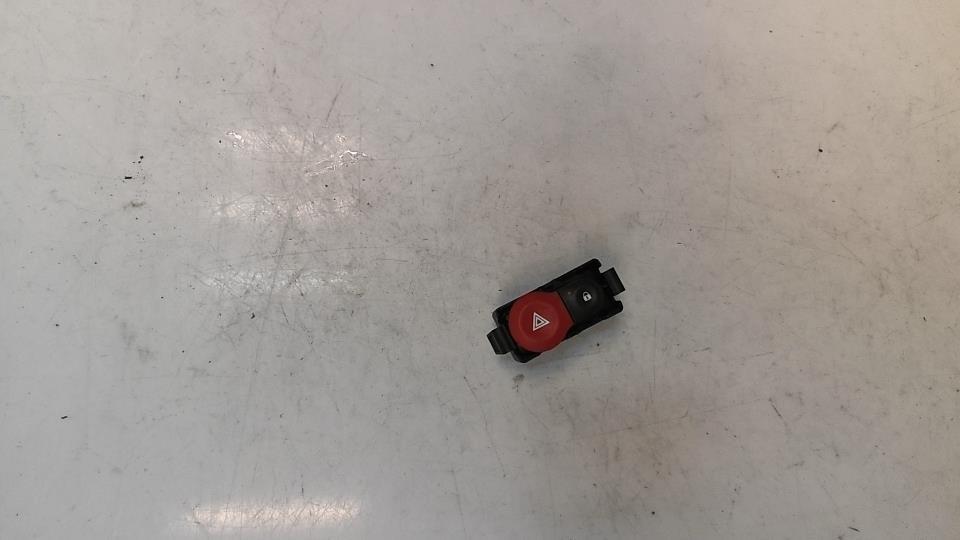 Bouton de warning RENAULT CLIO 3 PHASE 1 Diesel - 1