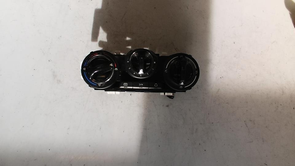 Commande chauffage PEUGEOT 208 1 PHASE 1 Essence - 1