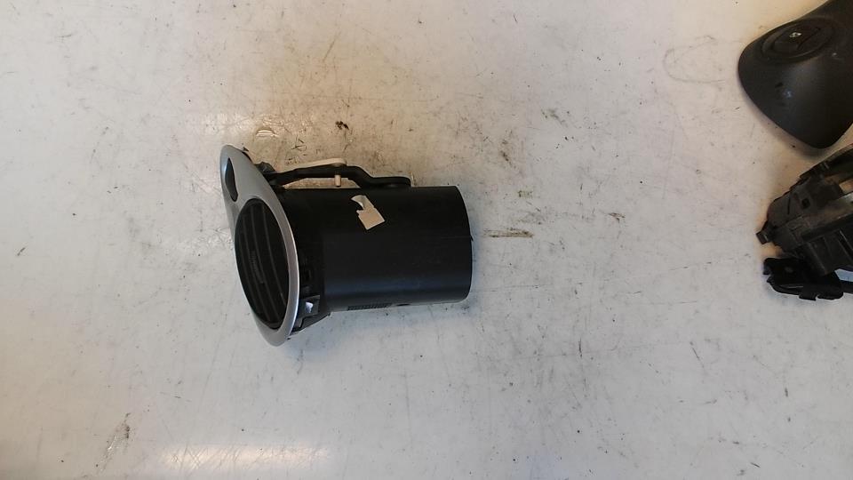 Bocchetta aerazione cruscotto anteriore sinistra RENAULT CLIO 3 PHASE 1 BREAK Diésel - 1