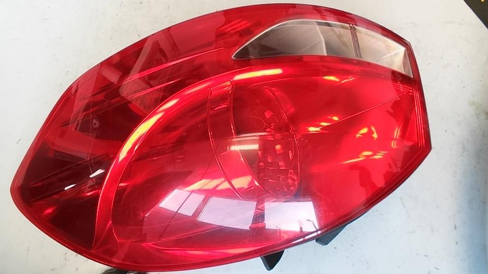 Fanale posteriore principale destro (luci) RENAULT CLIO 3 PHASE 1 BREAK Diésel - 1
