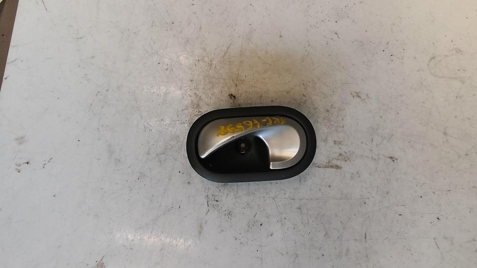 Maniglia interna posteriore sinistra RENAULT CLIO 3 PHASE 1 BREAK Diésel - 1