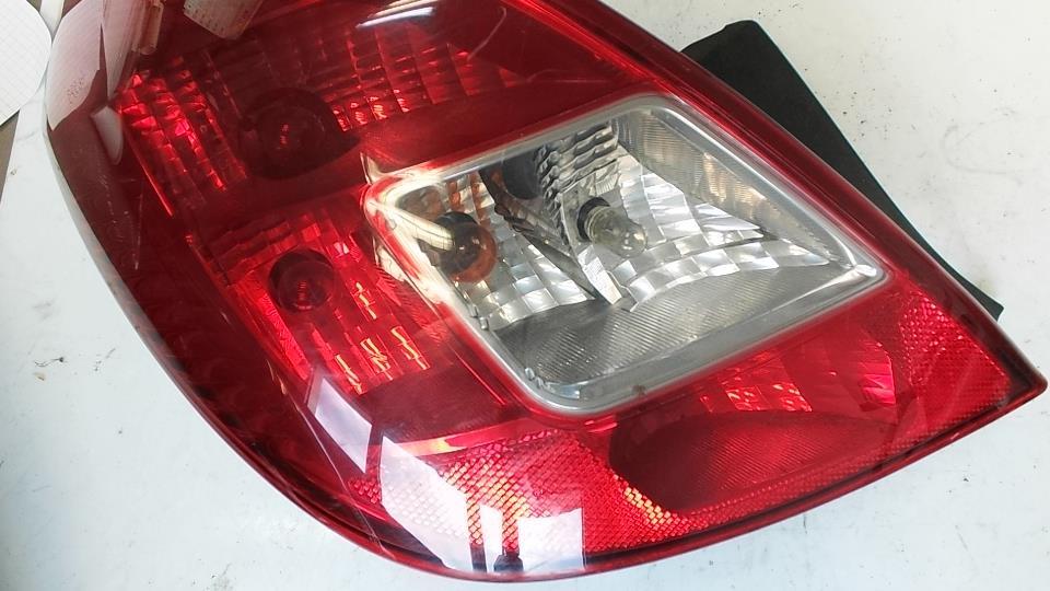 Fanale posteriore principale sinistro (luci) OPEL CORSA D PHASE 1 Diésel - 1