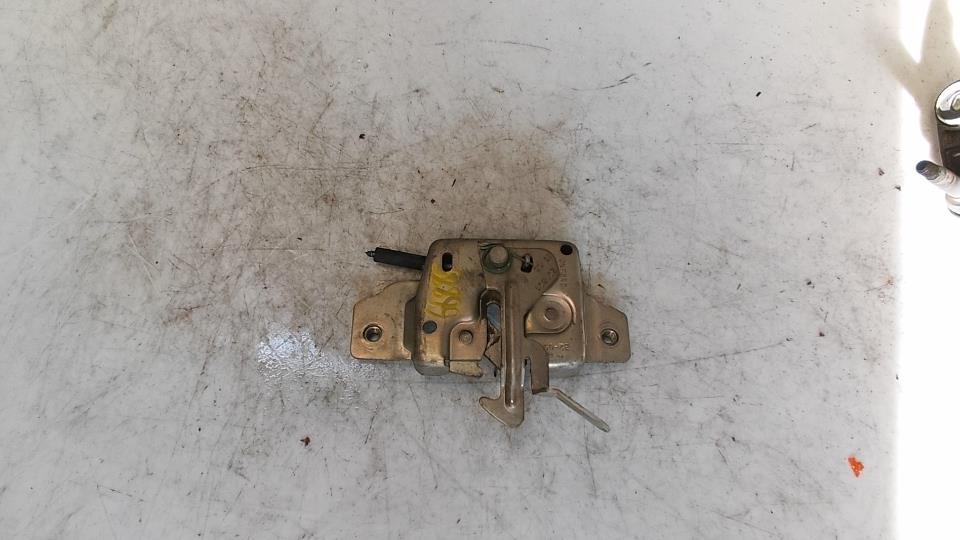 Serrure de capot RENAULT CLIO 3 PHASE 1 Diesel - 1