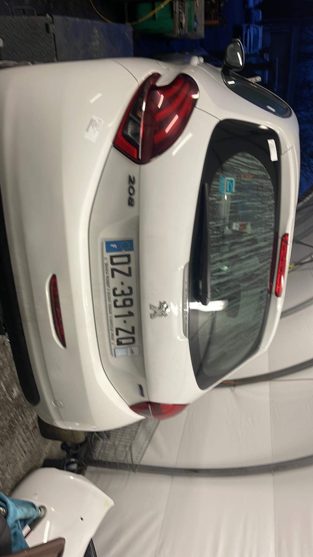 Portabagagli/Portellone posteriore PEUGEOT 208 1 PHASE 2 Diésel - 1