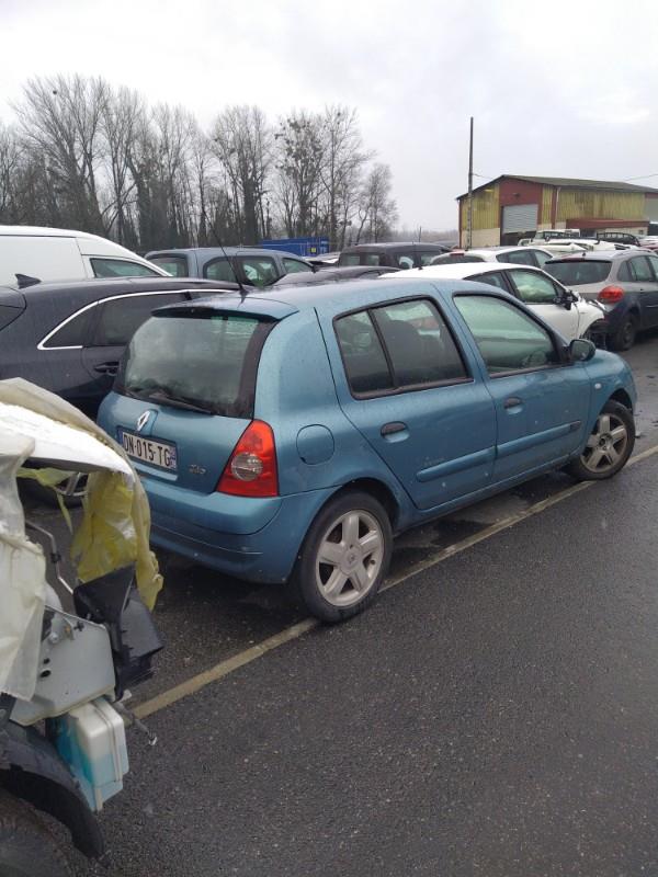 Base portalampade fanale posteriore destro RENAULT CLIO 2 PHASE 2 Diésel - 1