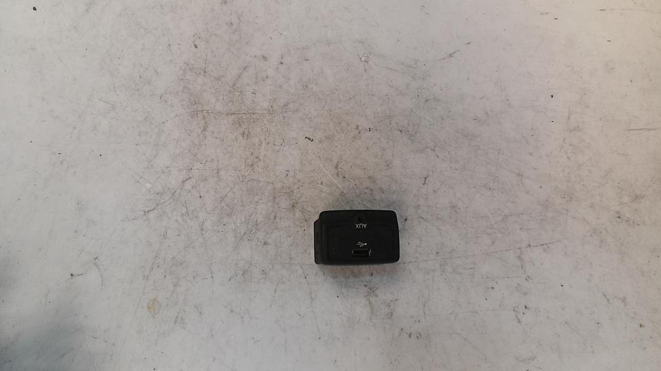 Presa porta USB FIAT 500L PHASE 2 Gasolina - 1