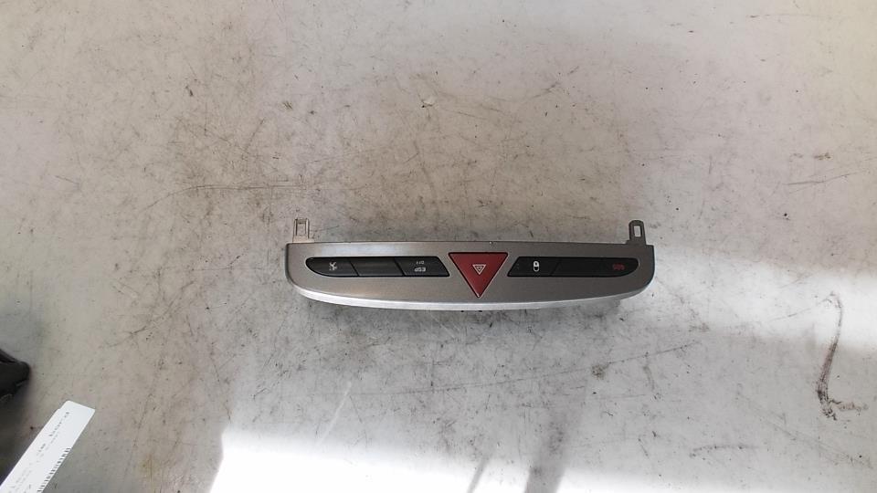 Bouton de warning PEUGEOT 308 1 PHASE 2 Diesel - 1