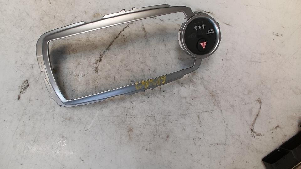 Interruttore luci emergenza TOYOTA YARIS 3 PHASE 1 Gasolina - 1