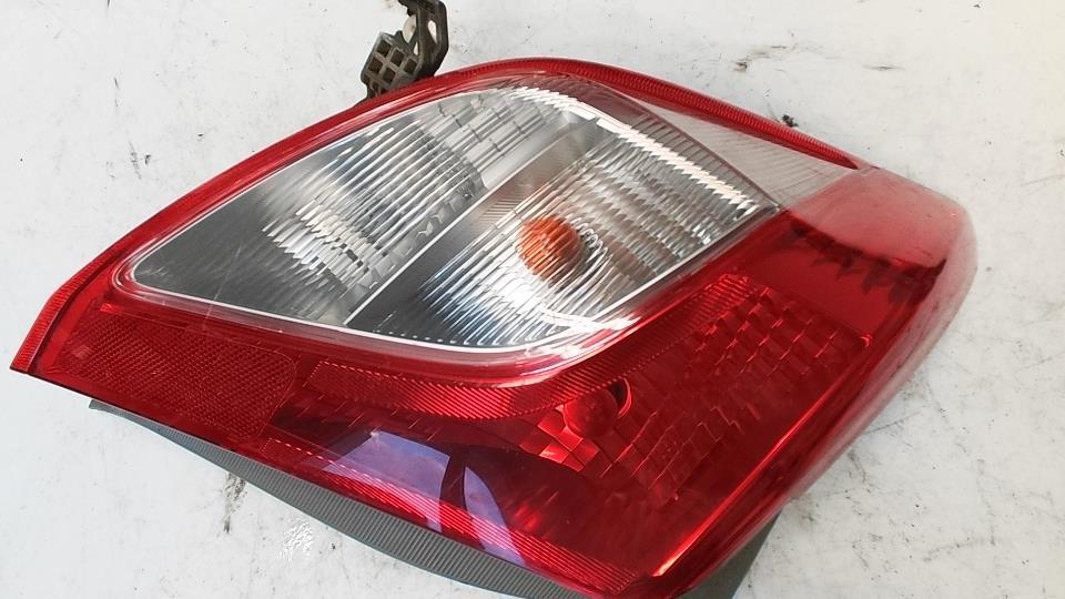 Fanale posteriore principale sinistro (luci) TOYOTA YARIS 3 PHASE 1 Gasolina - 1