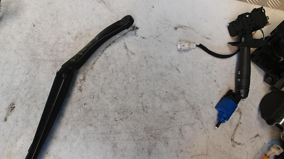 Braccio tergicristallo anteriore sinistro RENAULT CAPTUR 1 PHASE 1 Gasolina - 1