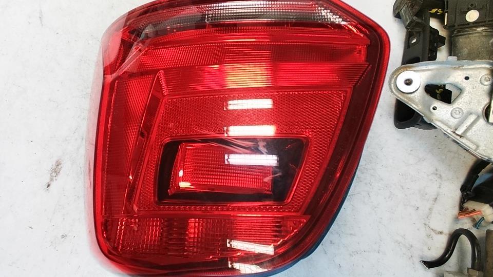 Fanale posteriore principale destro (luci) VOLKSWAGEN POLO 5 PHASE 2 Gasolina - 1