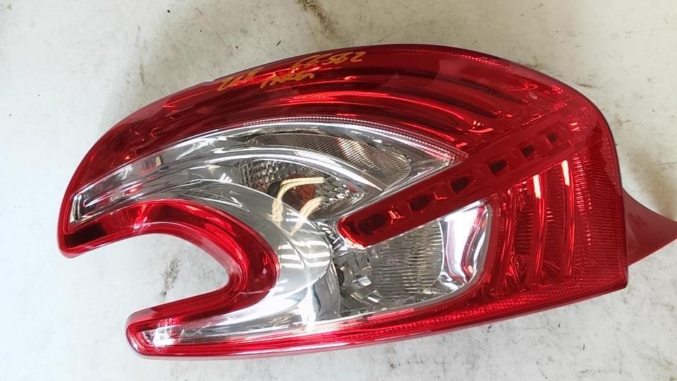 Fanale posteriore principale sinistro (luci) PEUGEOT 208 1 PHASE 2 Gasolina - 1