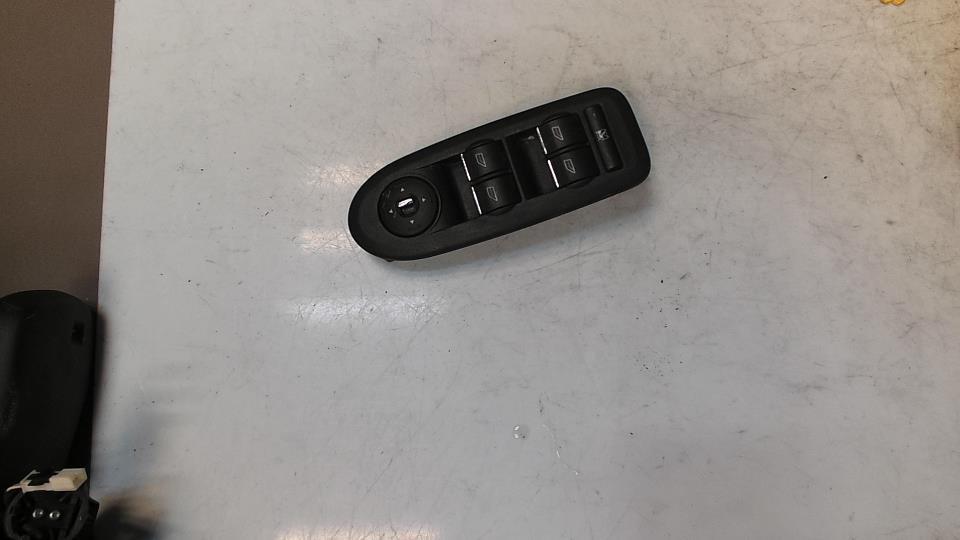 Interruttore lavacristalli anteriore sinistro FORD C-MAX 1 PHASE 2 Diésel - 1