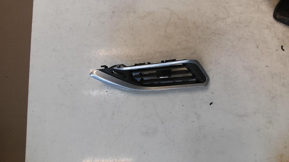 Bocchetta aerazione cruscotto anteriore destra PEUGEOT 208 1 PHASE 2 Gasolina - 1